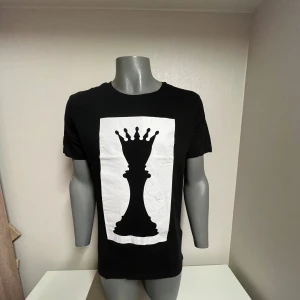 Mr originals t shirt  - Finns i alla storlekar inne, dem är helt nya (orörda). För fler detaljer eller frågor så är de bara att skriva.