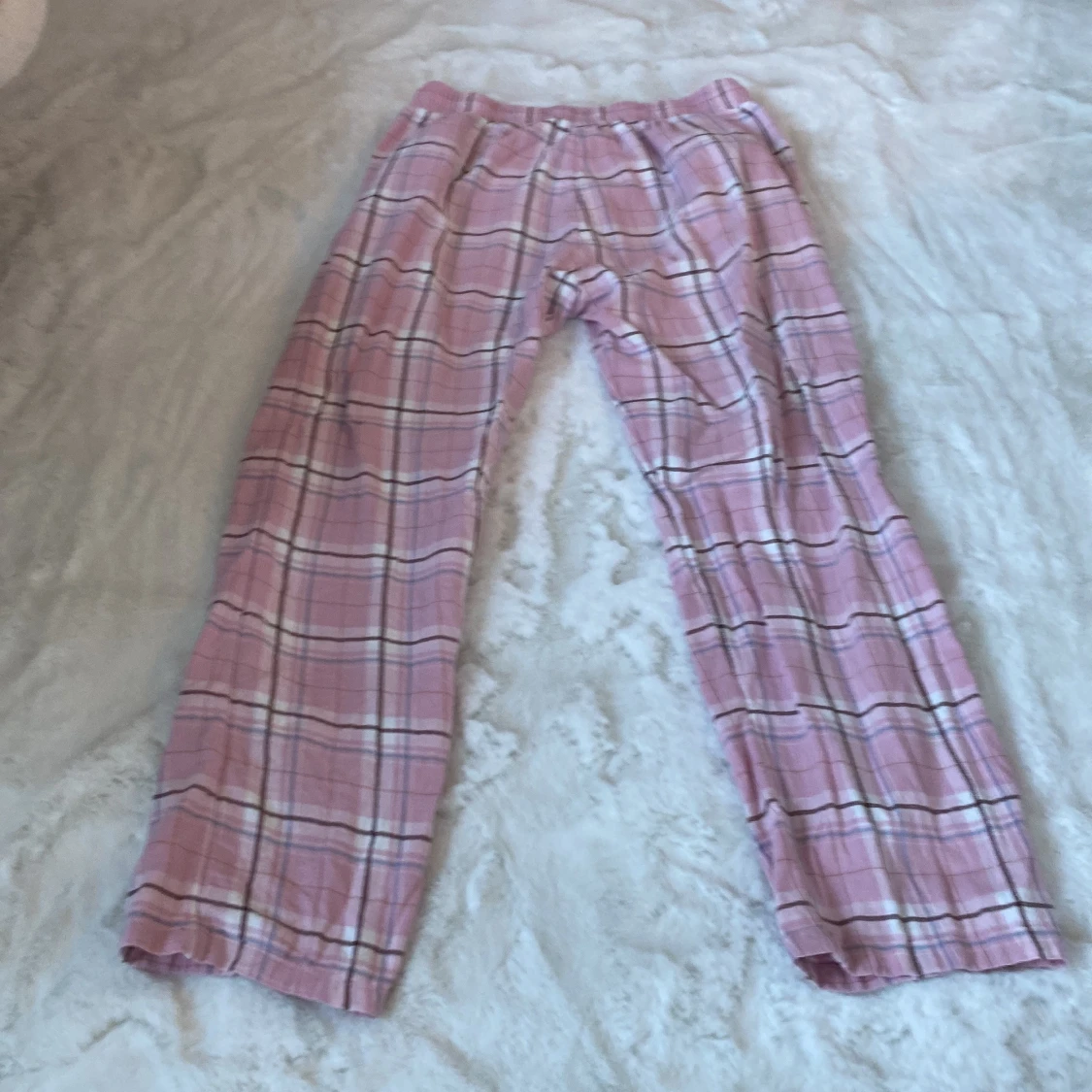 Rosa rutiga byxor från Lindex - 1