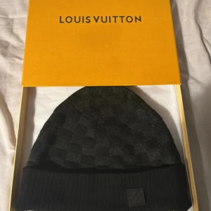 Louis vuitton mössa - Lv mössa helt ny skriv för mer information eller bilder
