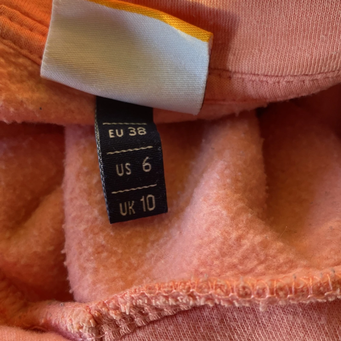 Rosa hoodie från Ellesse - 2