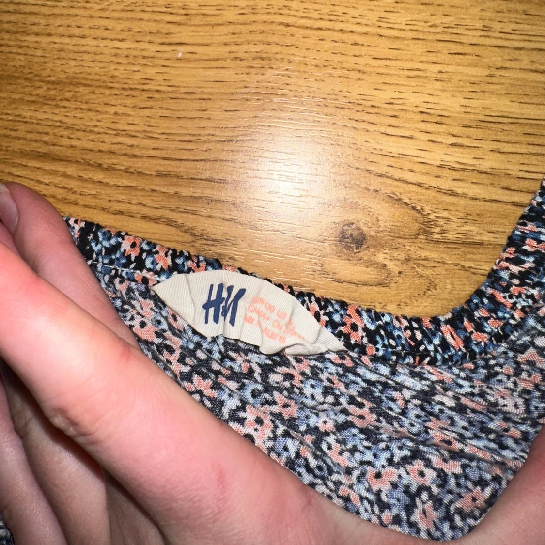 Blommig topp från H&M - 1