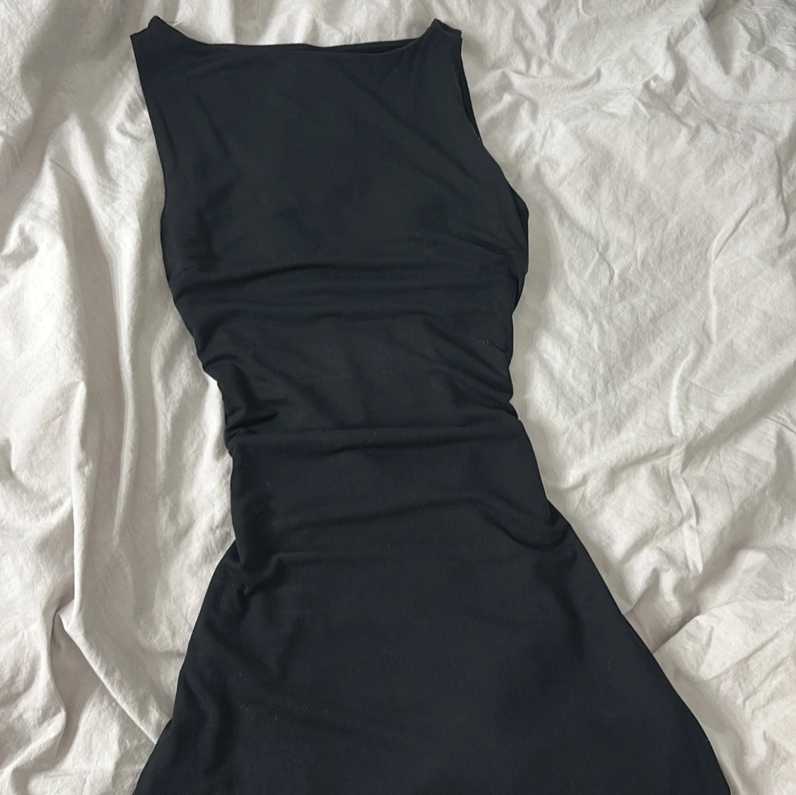 Kort svart klänning - 1