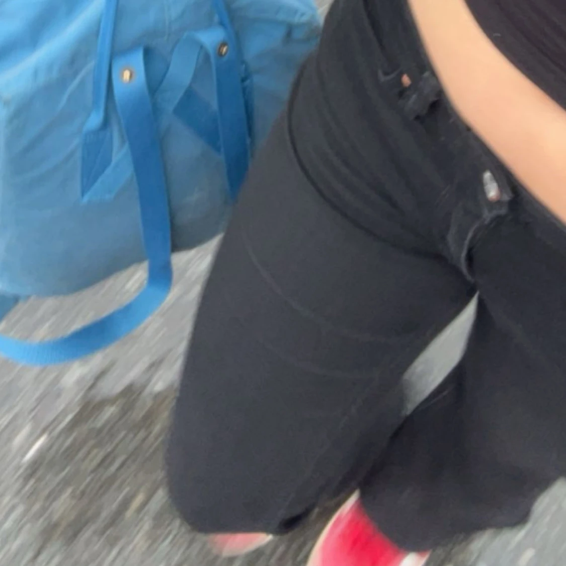 🖤SVARTA BOOTCUT JEANS🖤 - 2