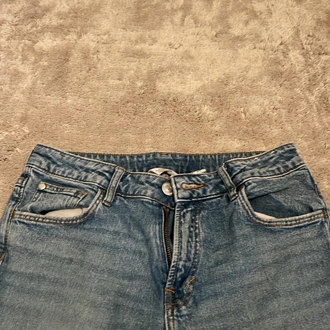 Blå jeans från H&M - 1