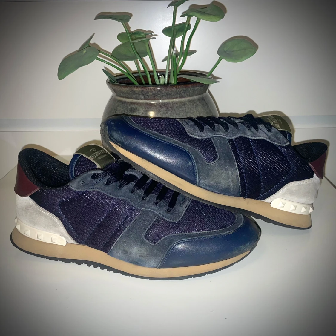 Valentino Rockrunners i blått och grått