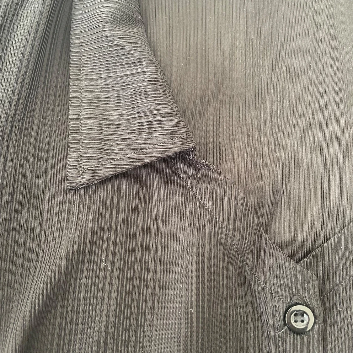 Svart ribbad tröja från Bik Bok - 2