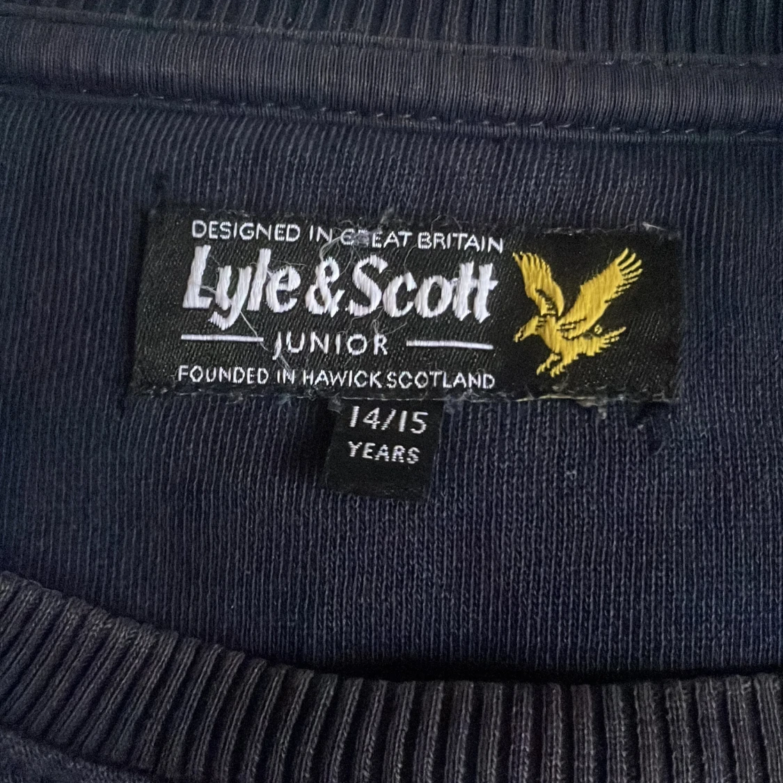 Mörkblå tröja från Lyle & Scott - 1