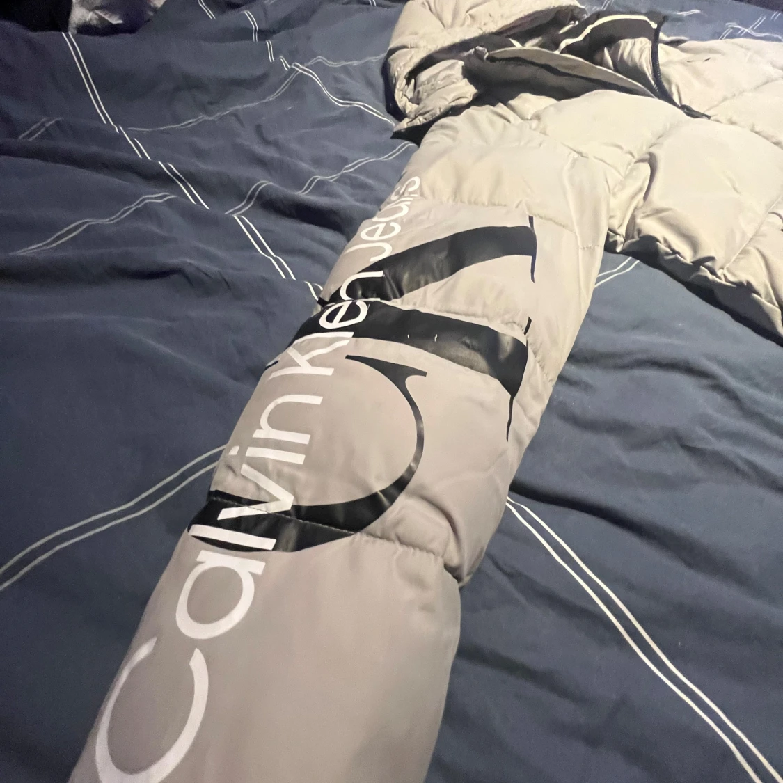 CALVIN KLEIN PUFFER JACKET - 2