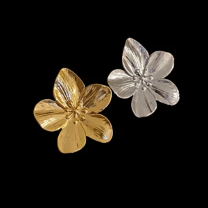 Ring - Fin Blom ring Finns i Guld/Silver Justerbar  89kr/st eller 169kr för två! Modell 160