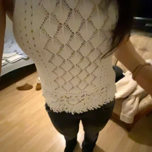 Skit snygg topp - Jätte snygg topp från HOLLY & WHYTE i storlek M, så gott som ny❤️