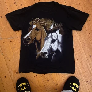 Vintage horse tee - fett clean tröja, använd en gång 