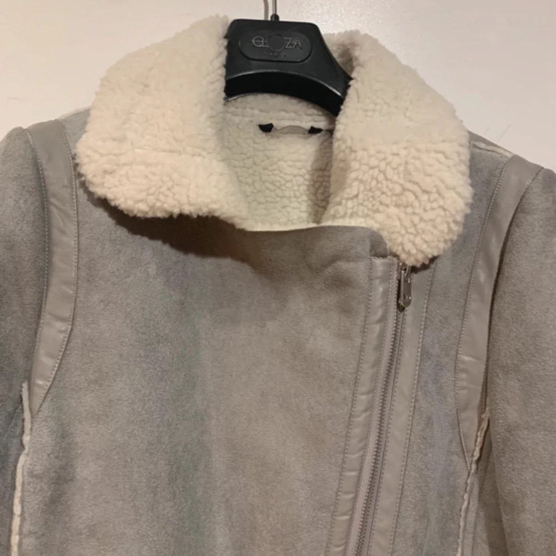 Grå vit Teddy jacka  - 91