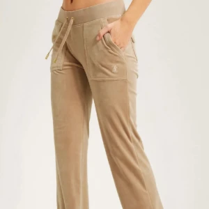 Juicy byxor beige - Bra skick, använder inte, storlek S, beige, 