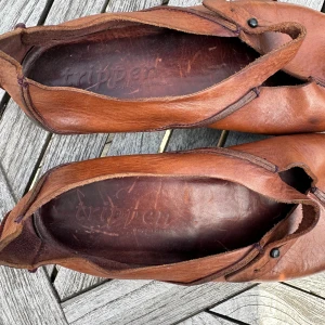 Truppen Ballerina, strl 40 - Fina Trippen Ballerina i mörkrött skinn. Nypris ca 2 500 kr. Pris 700 kr.