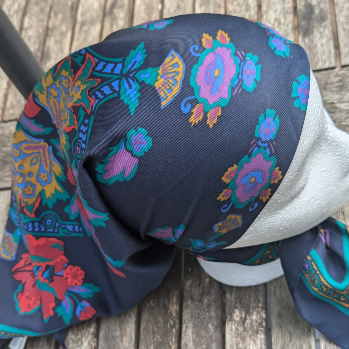 Mönstrad sjal från Totes - 93