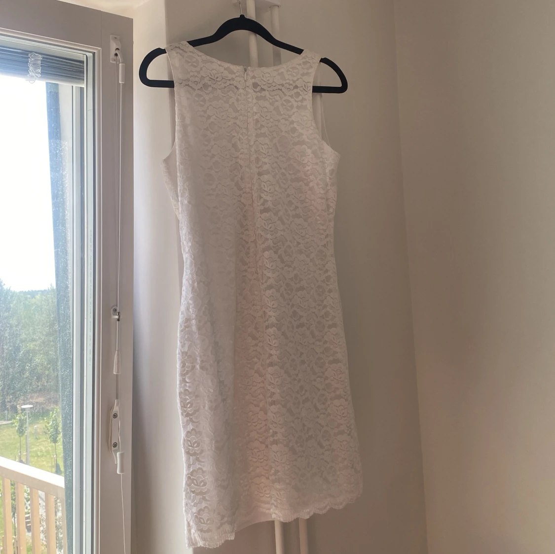 Vit spetsklänning från Jacqueline de Young - 90