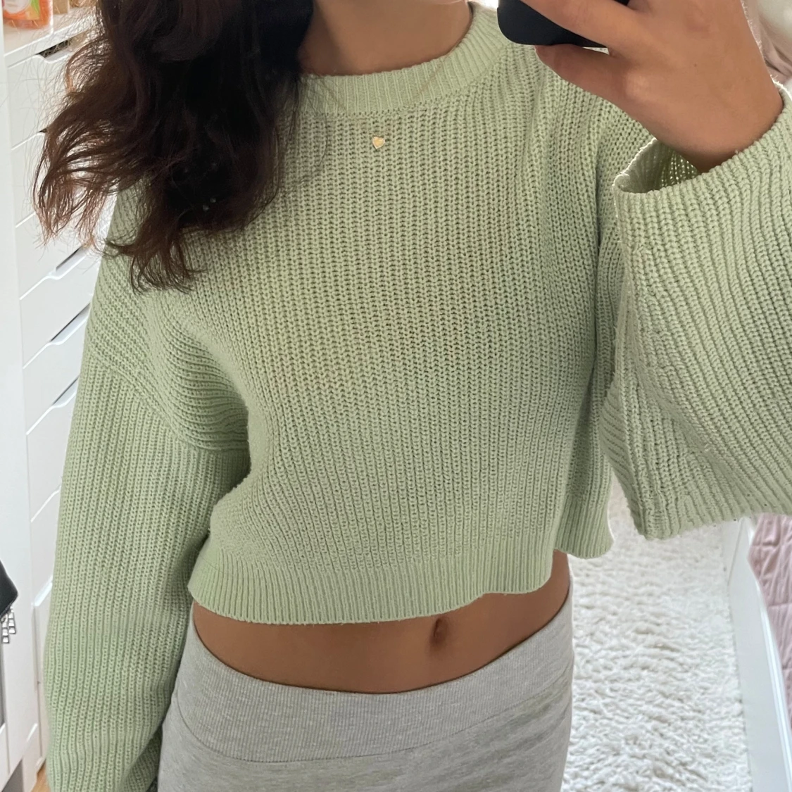 Ljusgrön stickad croppad tröja - 90