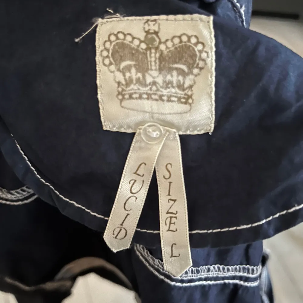 Jeans kofta eller bolero köpt secondhand💕 storlek L men sitter som en S. Tröjor & Koftor.