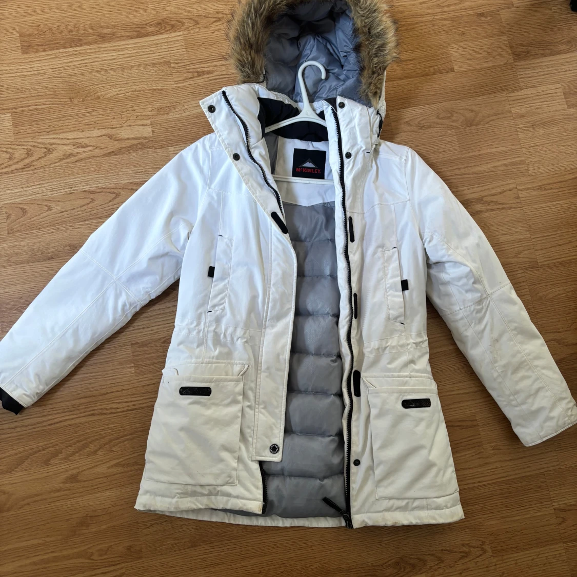 Vit vinterjacka från McKinley