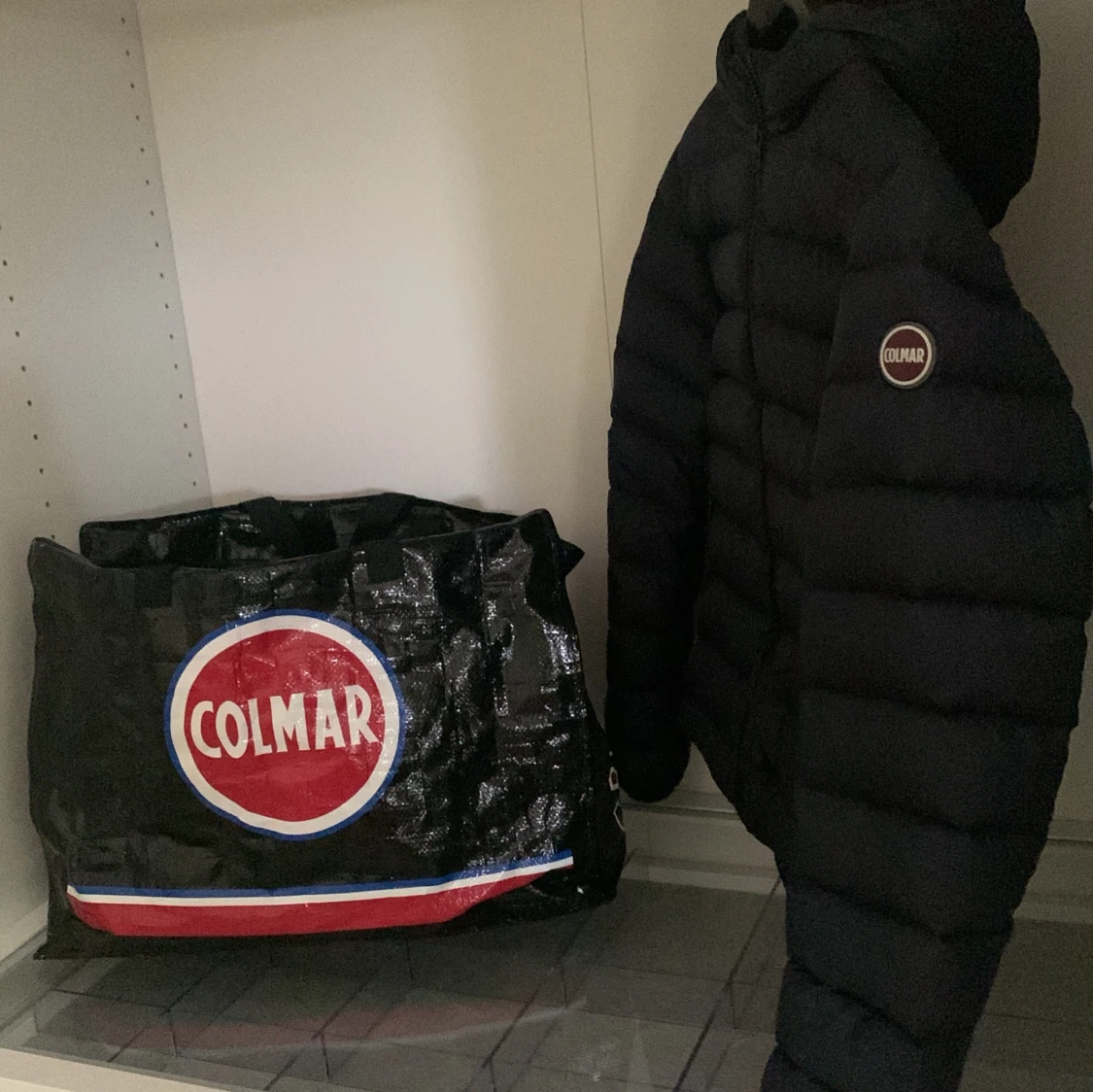 Mörkblå dunjacka från Colmar - 90