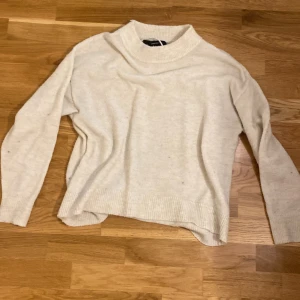 Vero Moda stickad tröja - Storlek M🦢