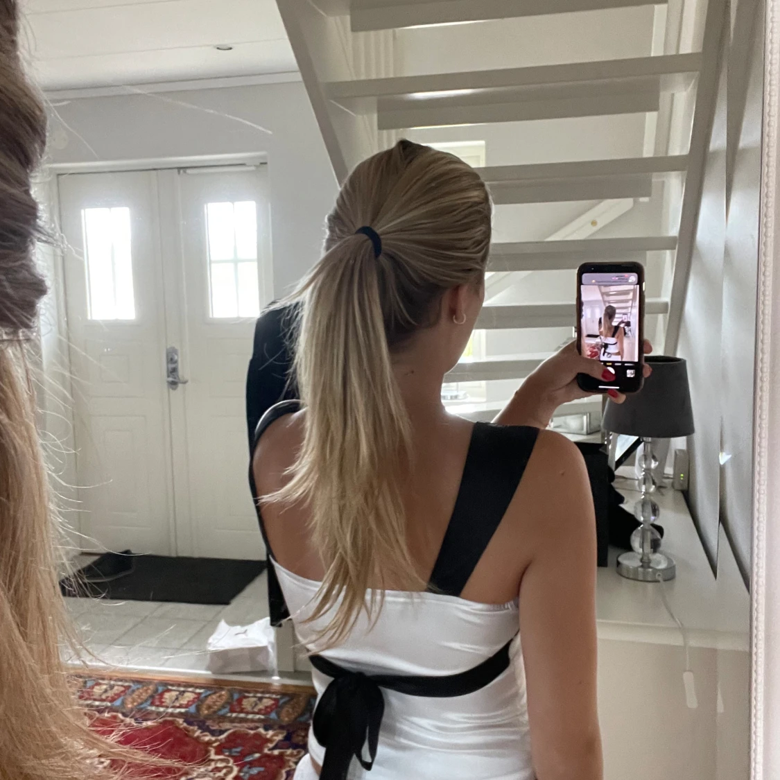 Snygg svart/vit topp från fenity - 90