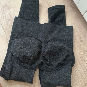 Tränings byxor  - Från SHEIN, endast provade 💗