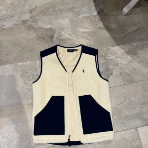 Ralph Louren ull väst - Go och varm väst från RL aldrig använd köpte den för runt 2000 har jag för mig.