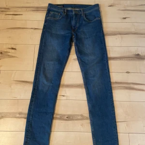 J Lindberg Jeans - Säljer nu dessa fantastiska J Lindberg jeansen  Storlek 31/32 Fantastiskt skick