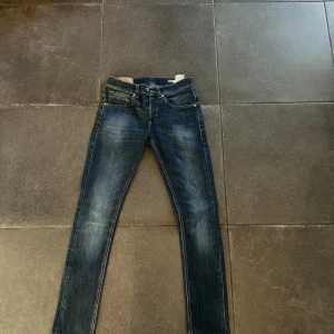 Dondup jeans - Storlek 29, bra skick!
