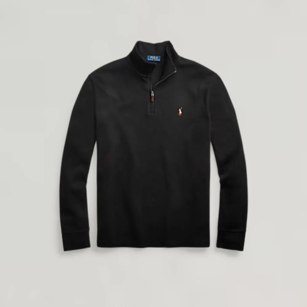 Hej! Säljer nu denna half zip från Polo Ralph Lauren pga att den inte kommer till användning. Köpt i början av året och nästintill aldrig använd. Skick 10/10 Nypris 2 195kr. Hoodies.