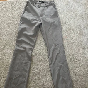 Kostymbyxor  - Från bikbok, fint skick💕