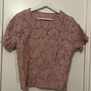 Rosa tröja  - Jätte gullig tröja med finna mönster 