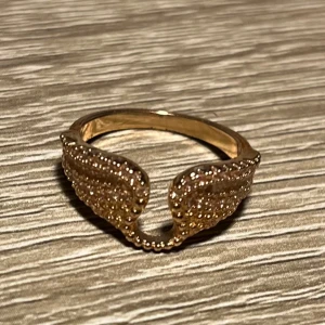 Zadig et Voltaire liknande ring - Jätte fin ring i guld💞