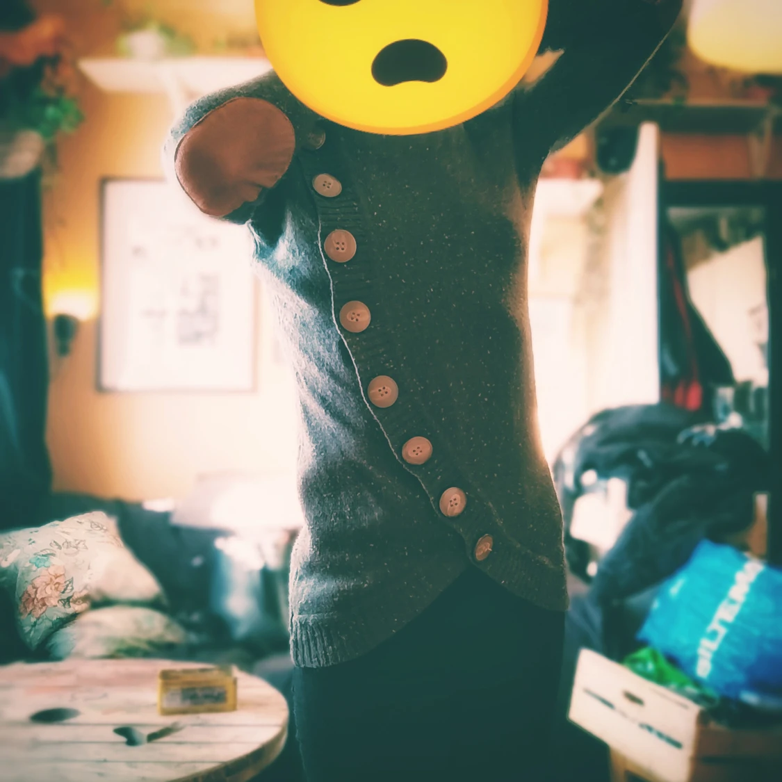 Annorlunda grön stickad tröja - 1