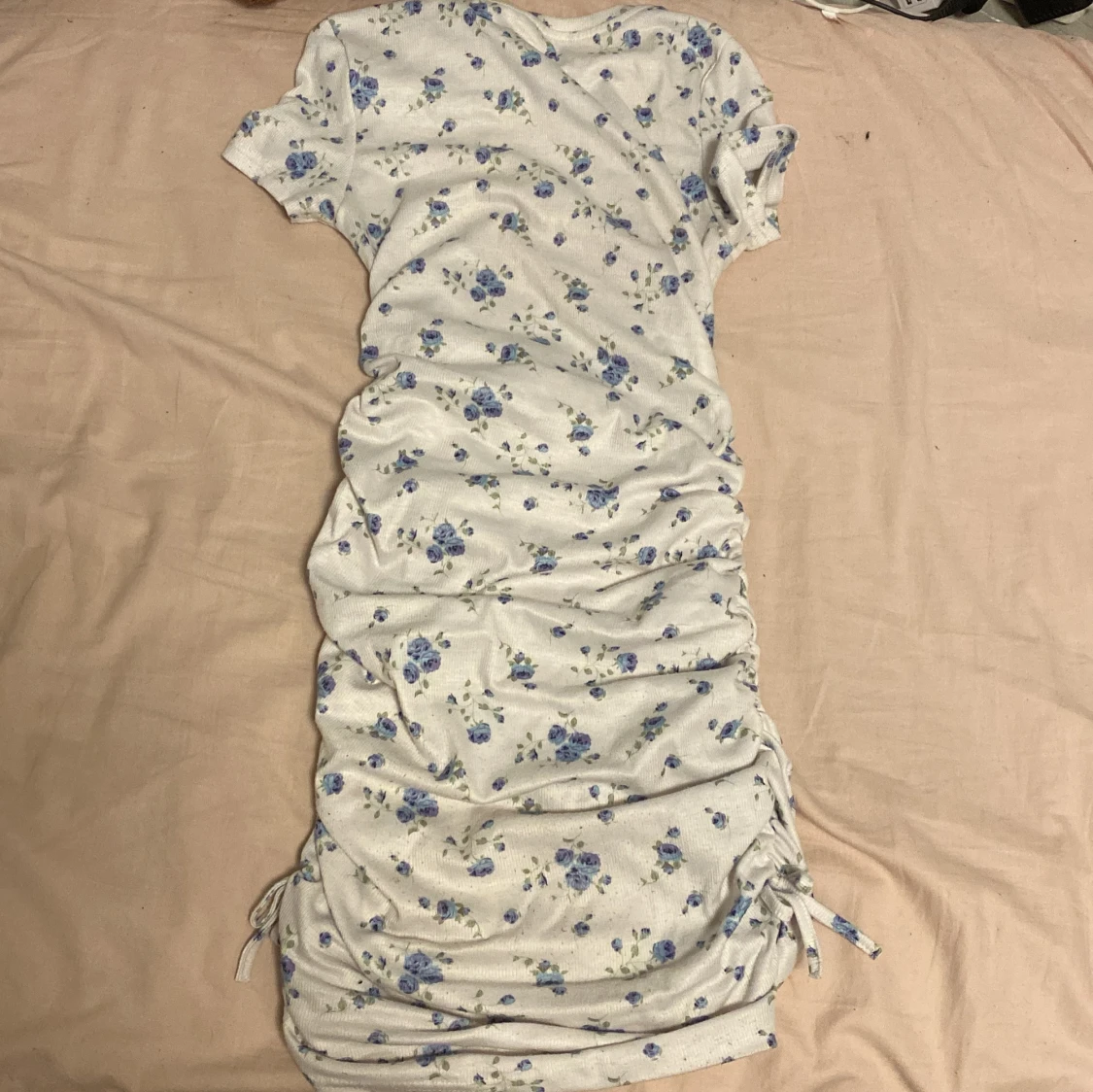  En blommig klänning från SHEIN - 90