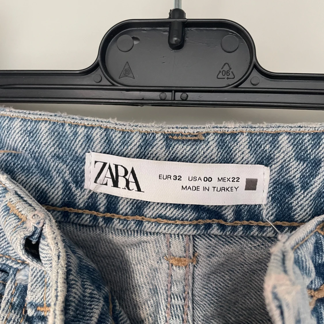 Ljusblå jeans från Zara 💙 - 92