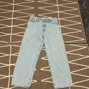 Jack&Jones jeans  - Använde ett par gånger, de är inte riktigt min stil längre,storleken är 29& 30