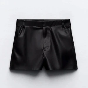 Skinnshorts - Aldrig använda lapp kvar