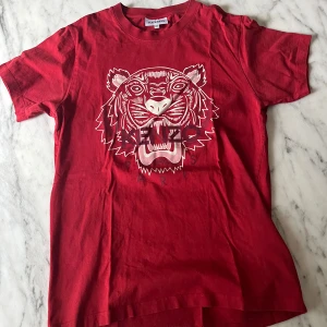 Kenzo - Kenzo Thishert  Nypris 1100kr 