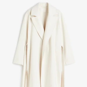 Kappa - Kappa ifrån Hm. Endast testad men aldrig använd , köpt för 800:-