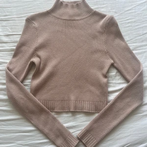 Långärmad tröja  - Inte använd 