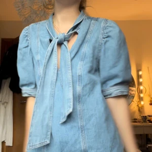 Denim topp - Så fin denim topp, super fin till fest 💓💓