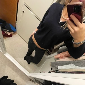 Tröja  - Jättefin trekvartsärmad stickad tröja.🤍