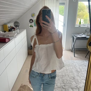 Vit topo - Super fin topp som inte används