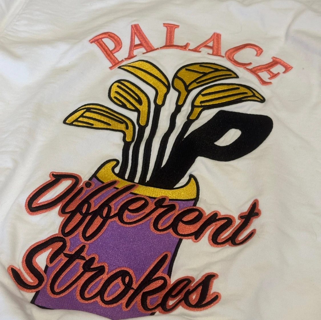 Palace “Different Strokes” Crewneck - 90