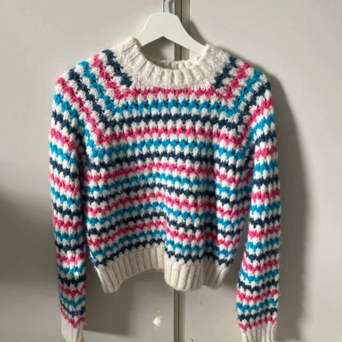 Randig stickad tröja - 90