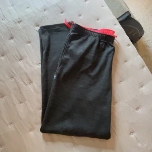 Träningsbyxor M - Nyskick 