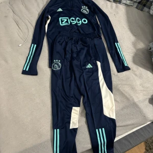 Ajax dress - Storlek s är ej begagnad helt ny