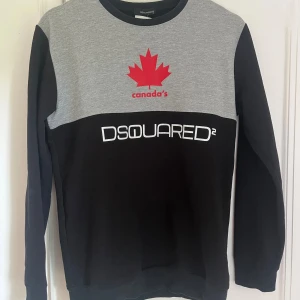 Dsquared - Dsquared2 tröja Använd fåtal gånger